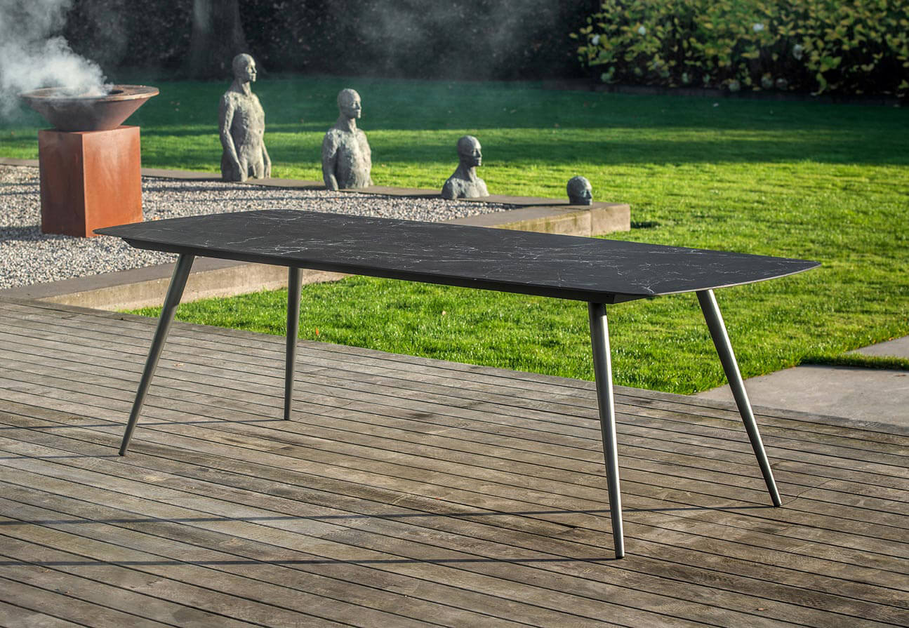 Gartentische für Terrasse & Garten – wetterfest & hochwertig