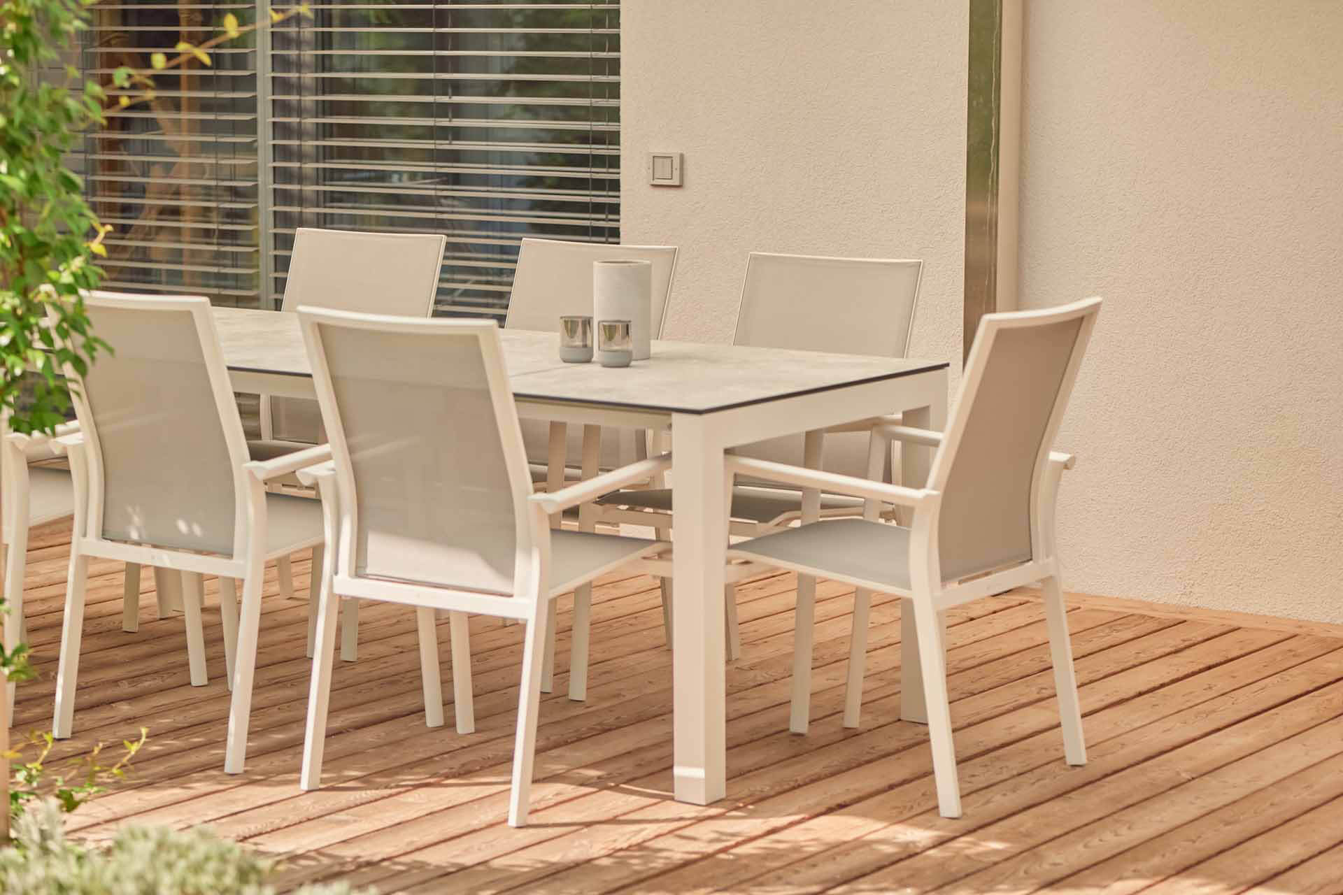 Jati & Kebon Gartentische