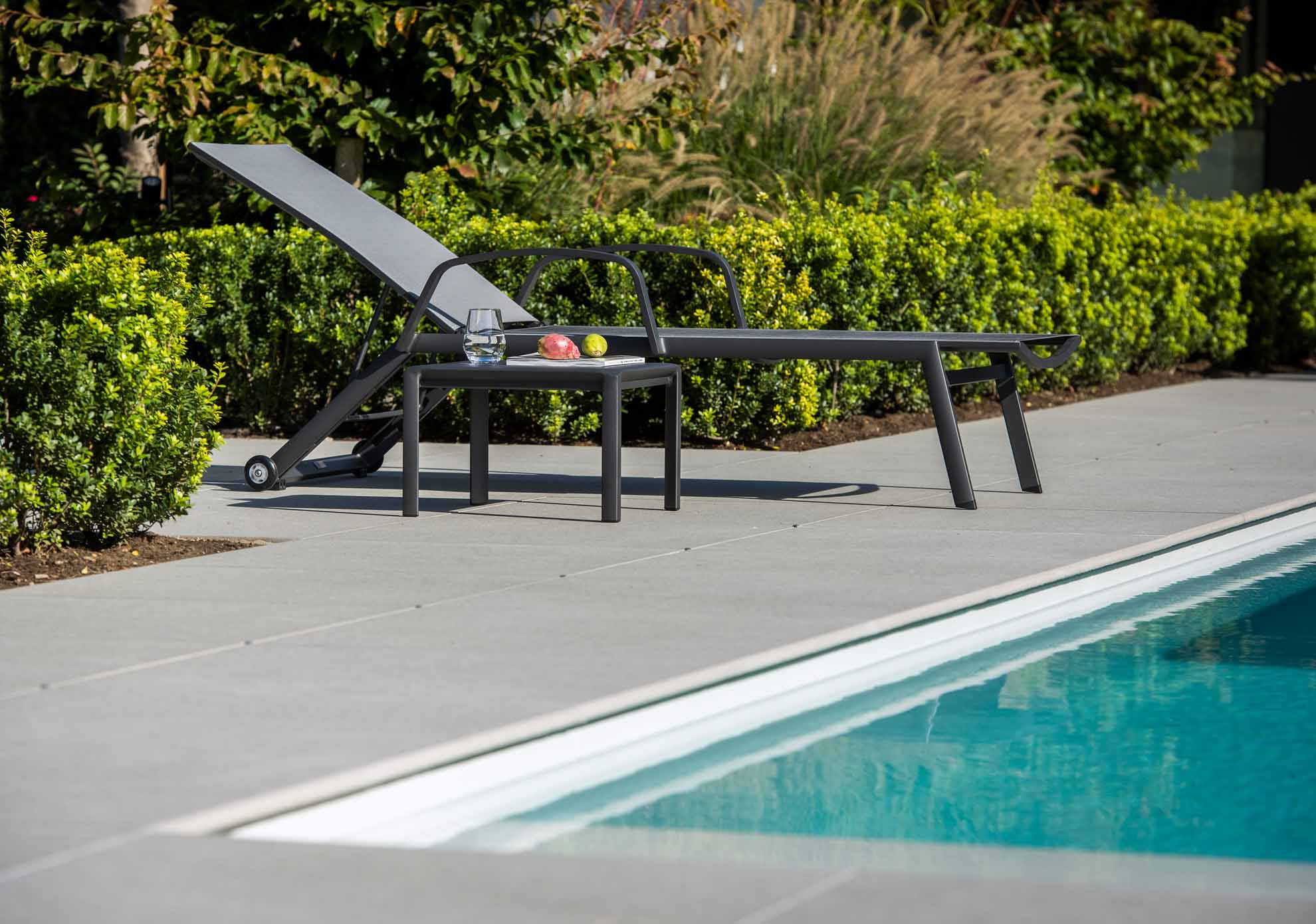 Jati & Kebon Gartenliegen